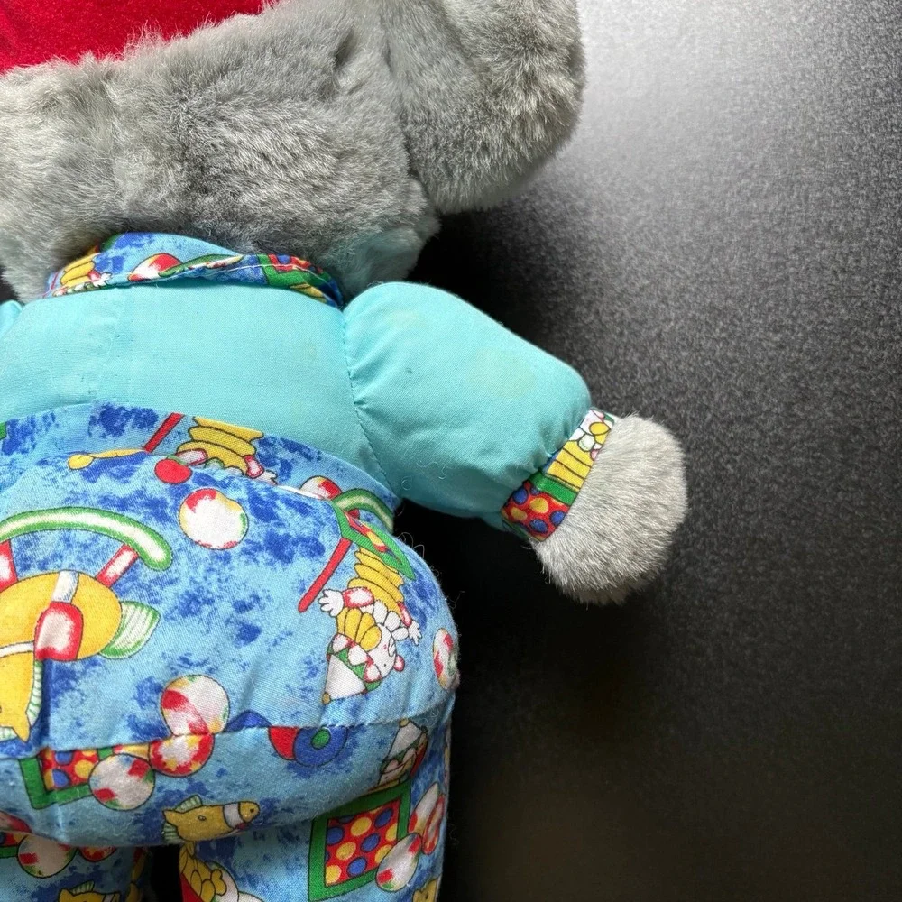 Vintage retro stuffed animal‎ tie kuddle me toys made in USA med size